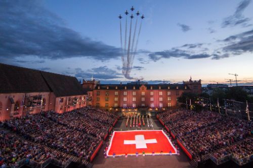 Patrouille Suisse am Tattoo Basel 2015 (Foto: B. Hunziker)